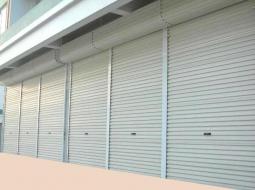 如何選擇合適的卷（juàn）簾（lián）門材質